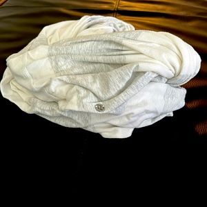 Lululemon infinity scarf
